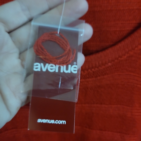 NWT Avenue Asymmetrical Red Sweater Size 22/24 - Picture 7 of 7